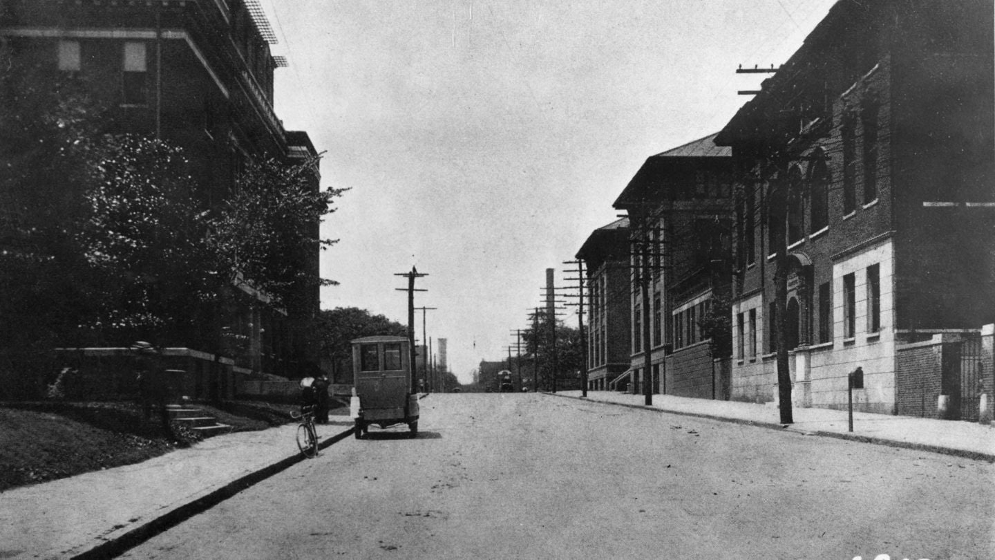 View of Butler Street (now Jesse Hill, Jr. Drive), lined with buildings belonging to Grady Memorial Hospital and Atlanta Medical College in 1912.