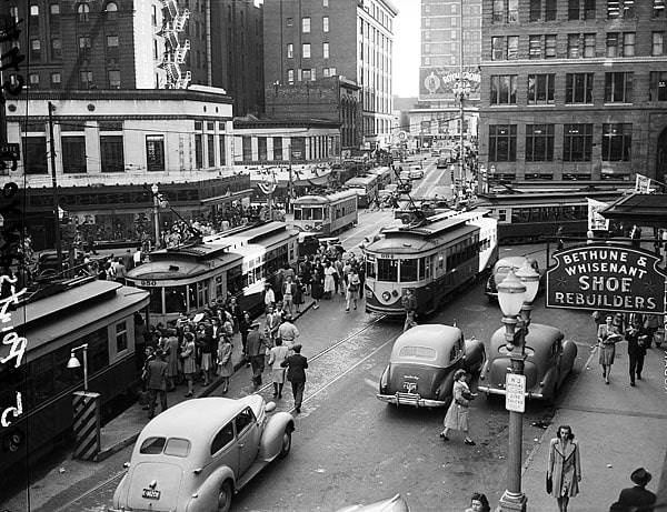 View looking south at the intersection of (north to south) Peachtree Street and Whitehall Street