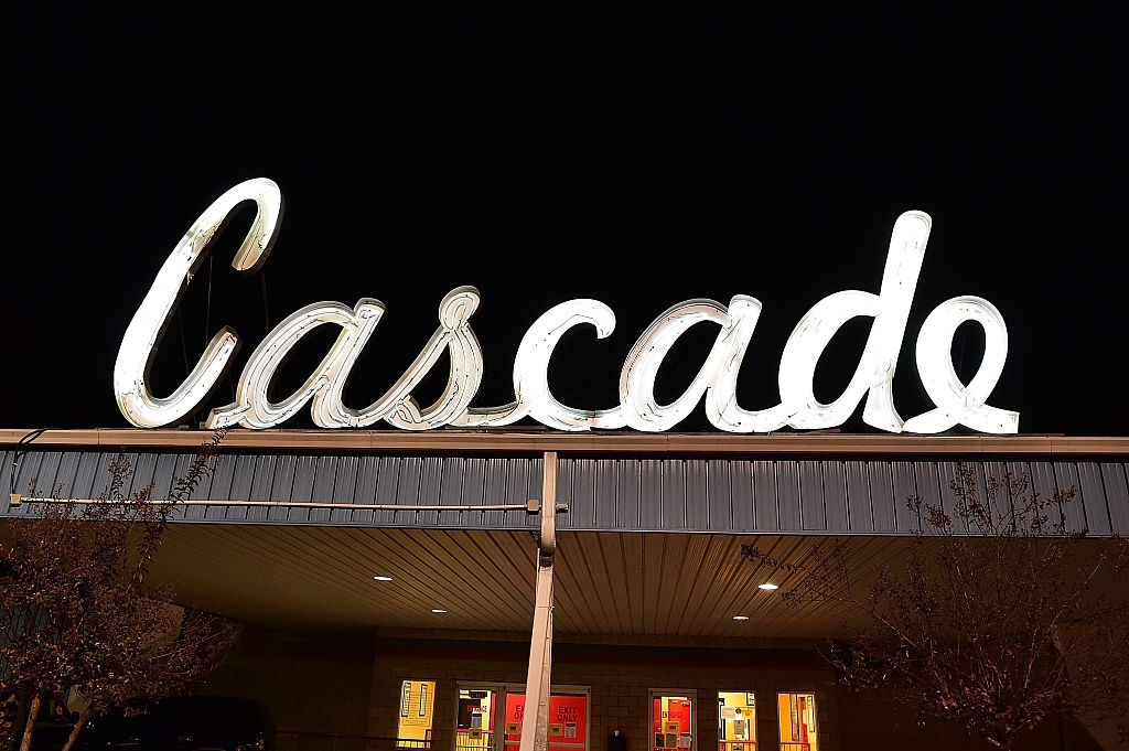 Cascade Family Skating Rink sign