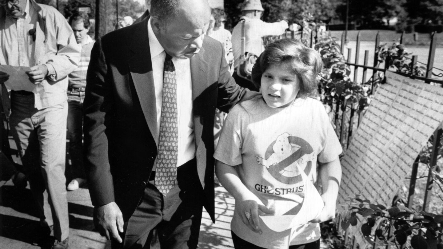 Congressman John Lewis talks with 10-year-old Rachel Rodriguez