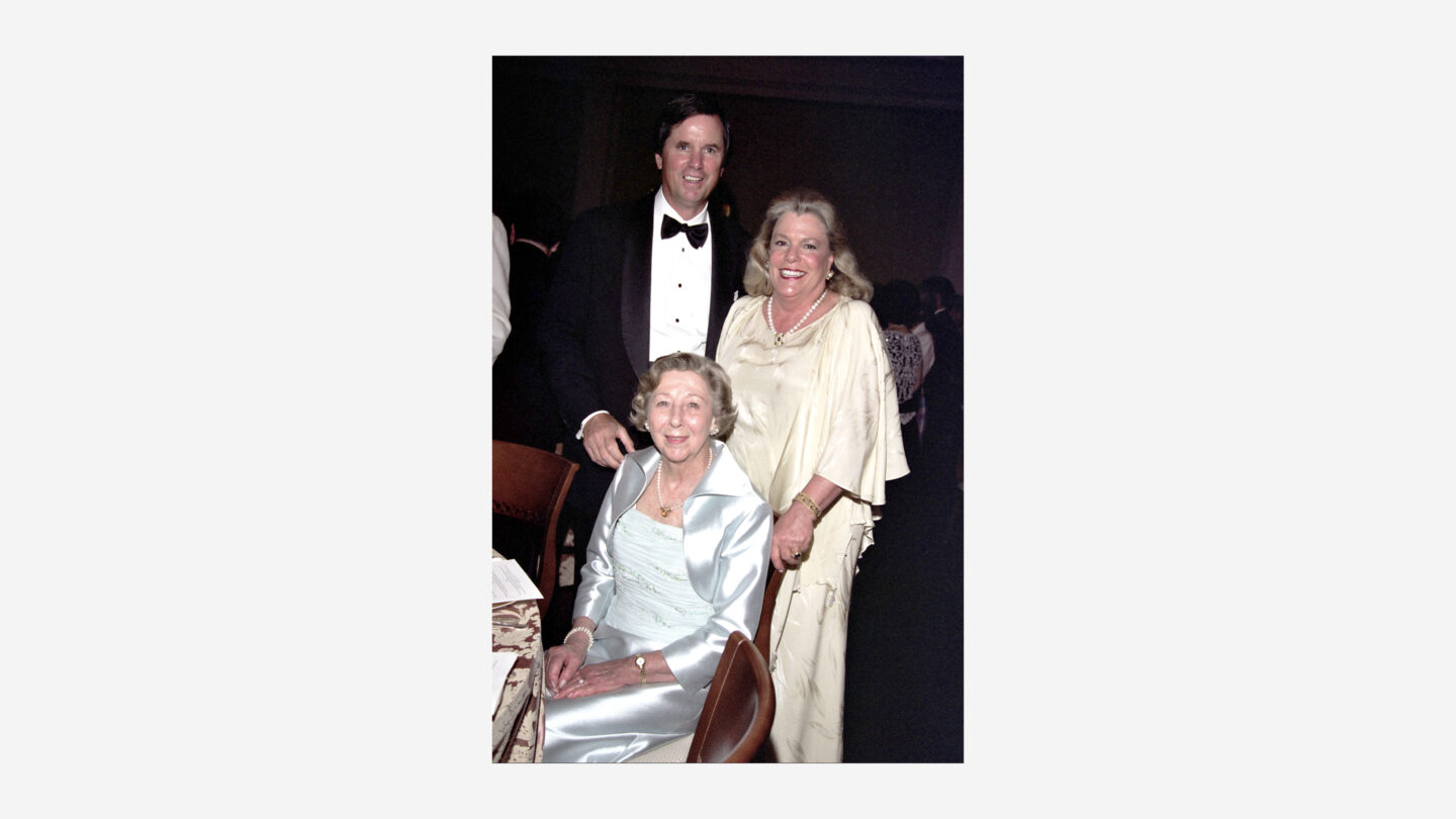 Frances DuBose with Dean DuBose Smith and H. Bronson Smith at the 2004 Swan House Ball