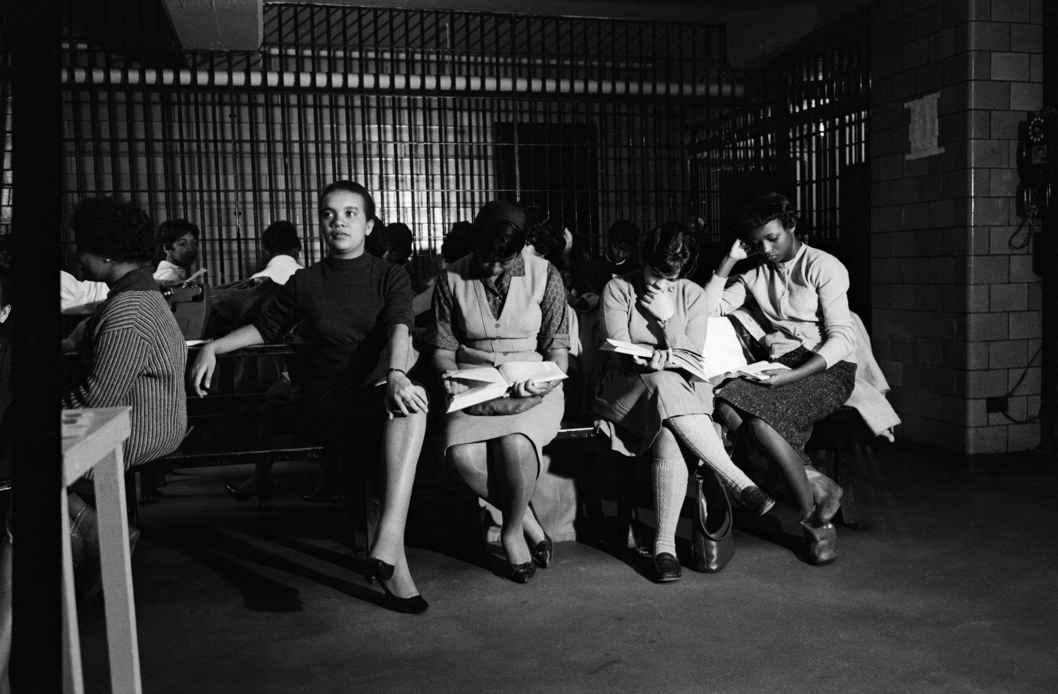 Spelman student Marion Wright and classmates study at the Fulton County jail