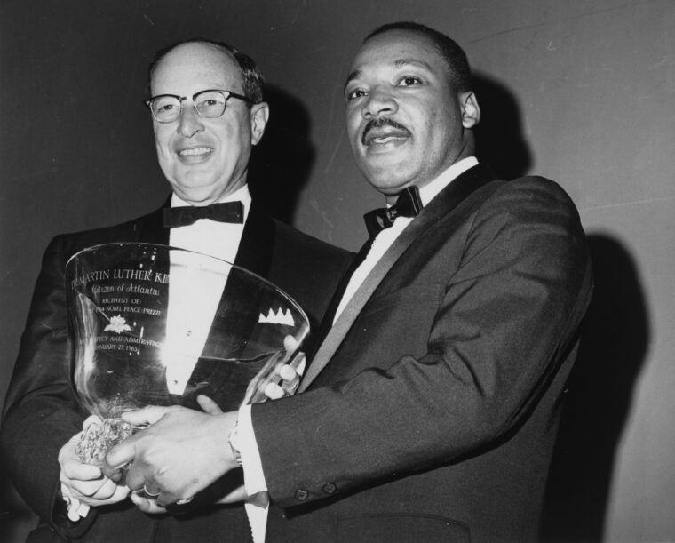 Jacob M. Rothschild presenting a commemorative bowl to Martin Luther King, Jr